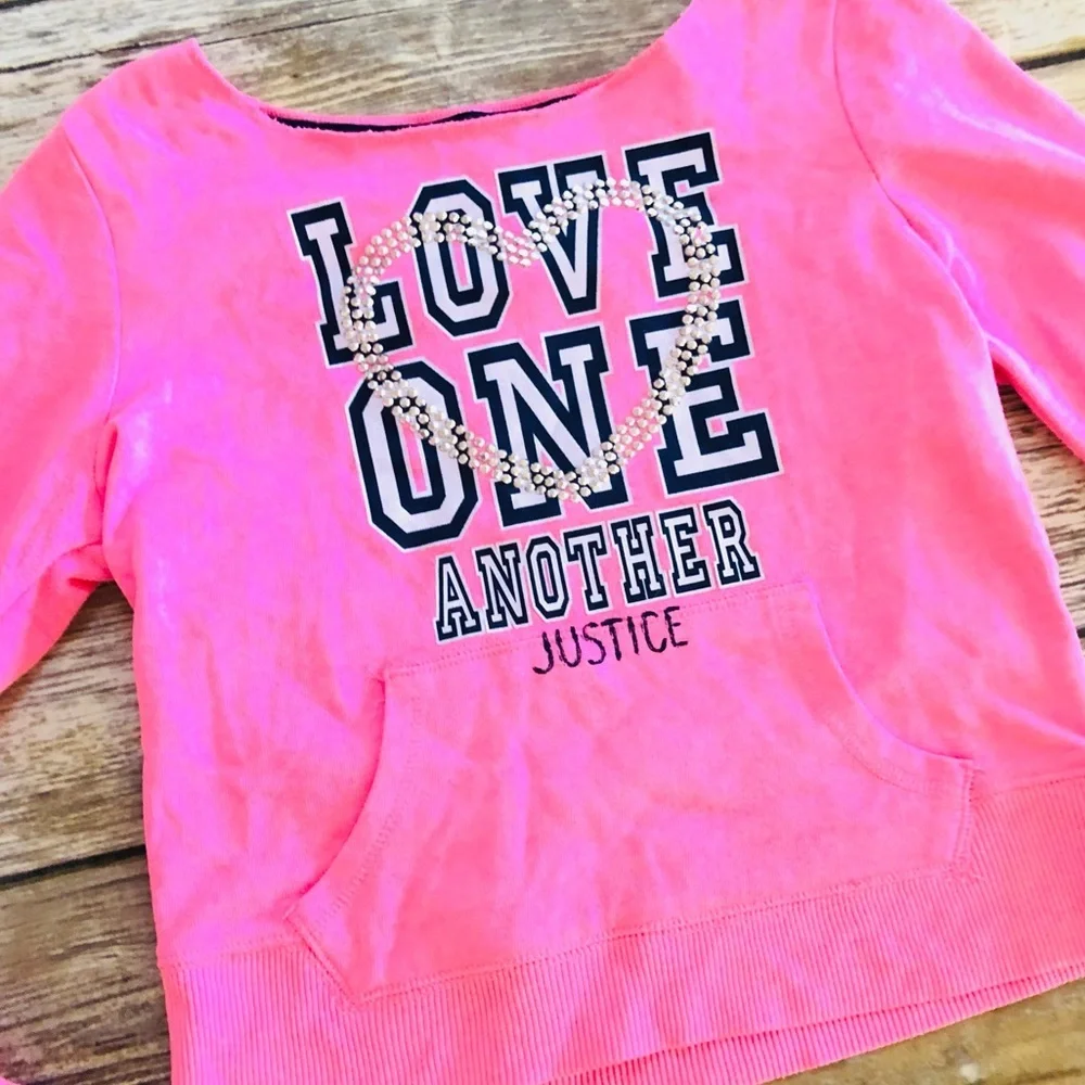 18. Girls adorable justice crewneck! Size 8